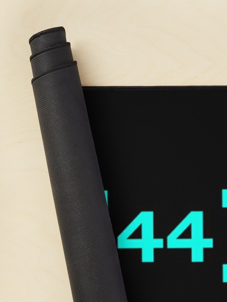 urdesk mat rolltall portrait750x1000 45 - Lewis Hamilton Store