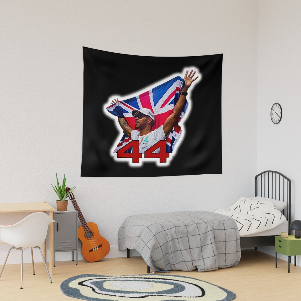 urtapestry lifestyle dorm mediumsquare1000x1000.u2 3 - Lewis Hamilton Store