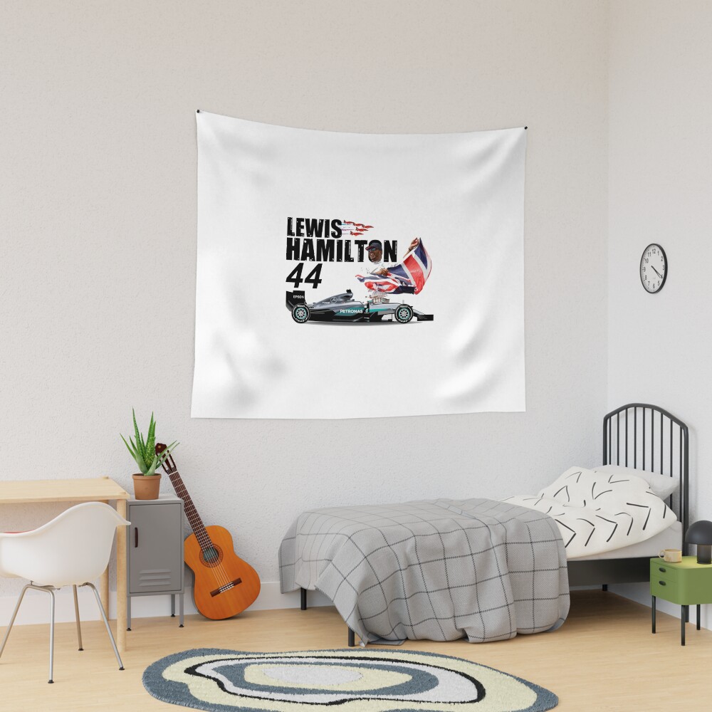 urtapestry lifestyle dorm mediumsquare1000x1000.u2 34 - Lewis Hamilton Store
